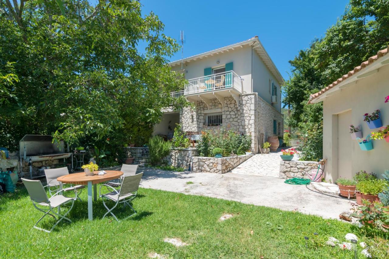 Apartamento Avelia Pink Asprogerakata Exterior foto